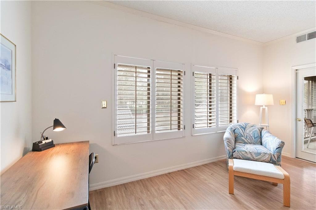 201 Arbor Lake Dr 205, Naples, FL 34110-11