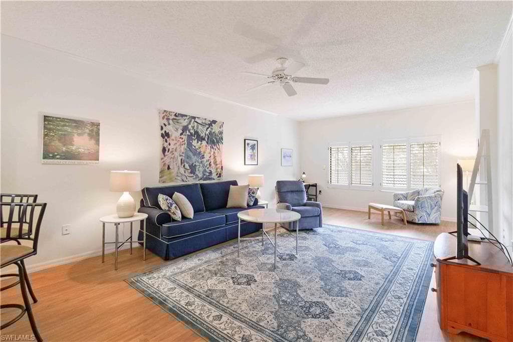 201 Arbor Lake Dr 205, Naples, FL 34110-3