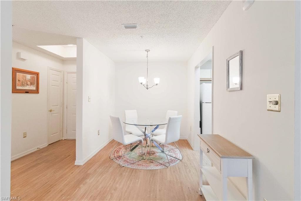 201 Arbor Lake Dr 205, Naples, FL 34110-4