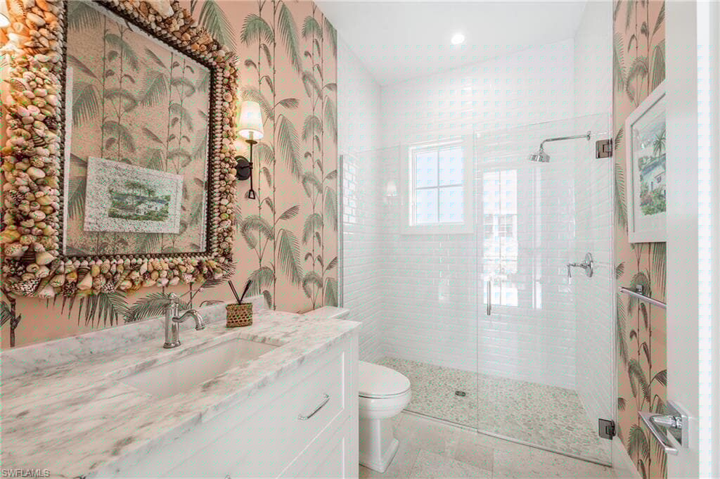 909 10th Ave S, Naples, FL 34102-27