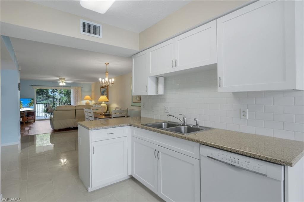 15515 Cedarwood Ln 201, Naples, FL 34110-11