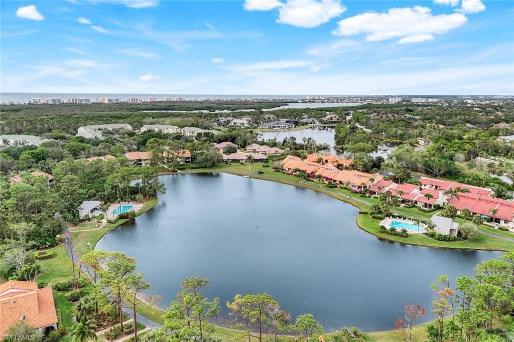 15515 Cedarwood Ln 201, Naples, FL 34110-35