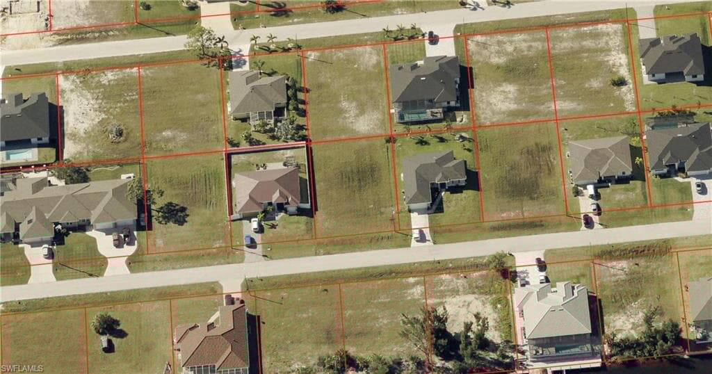 2340 38th Ave, Cape Coral, FL 33993-5