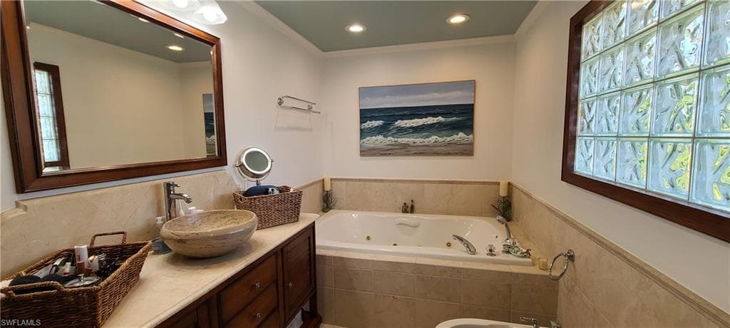 1890 Tarpon Rd, Naples, FL 34102-17