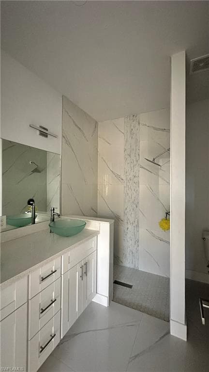 606 Ames St E, Lehigh Acres, FL 33974-11