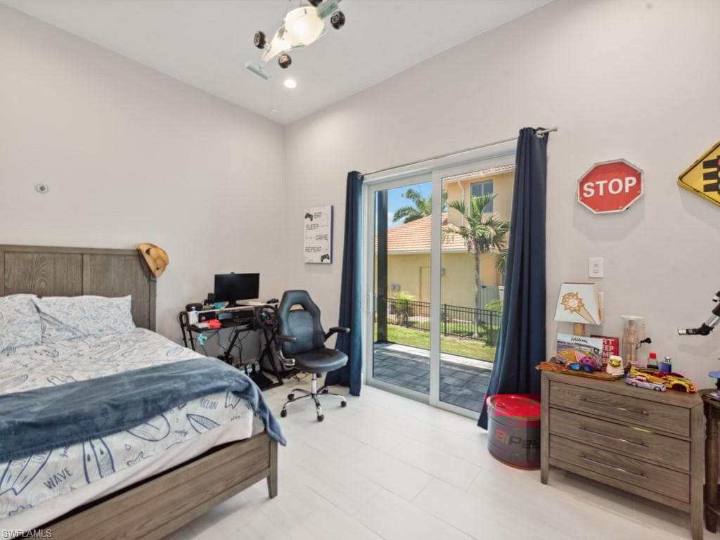1400 Auburndale Ave, Marco Island, FL 34145-17