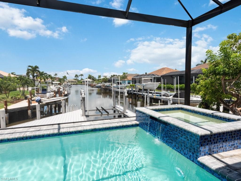 1400 Auburndale Ave, Marco Island, FL 34145-37