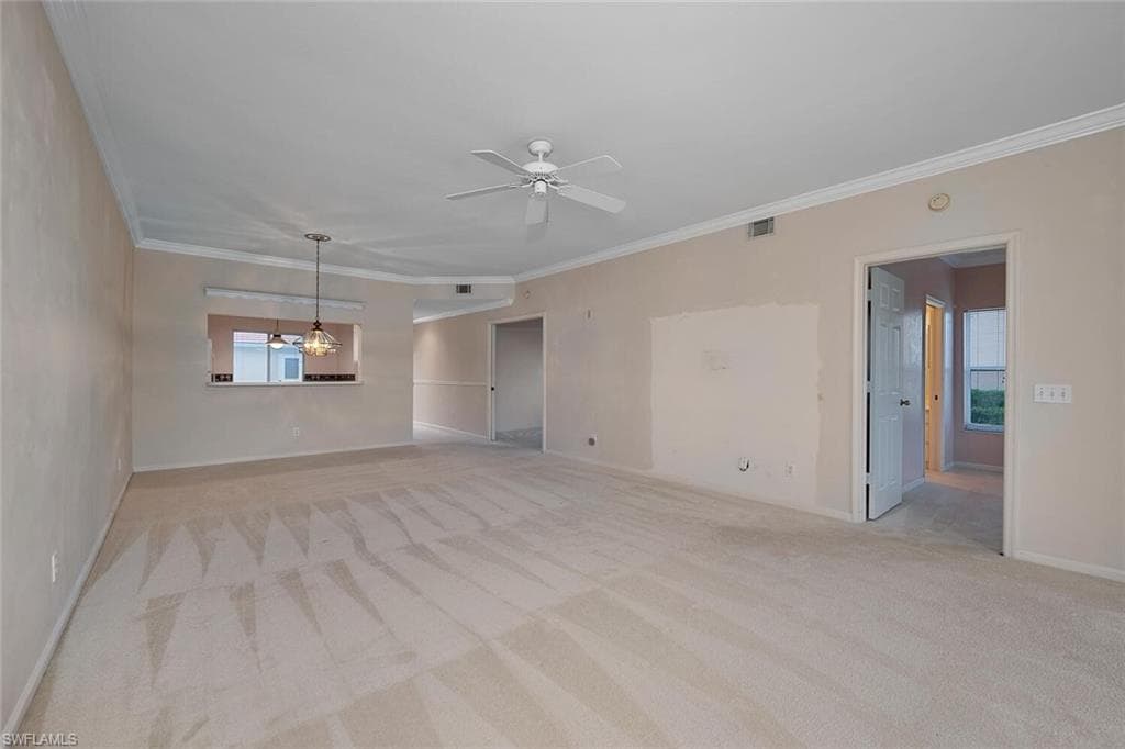 700 Saratoga Cir B101, Naples, FL 34104-8
