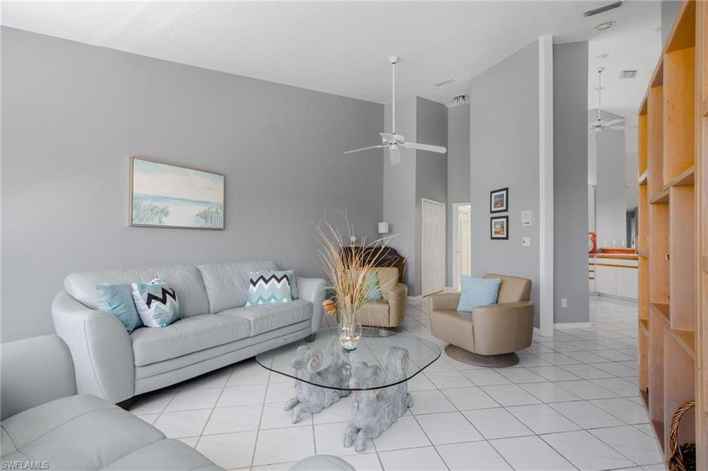 12142 Siesta Dr, Fort Myers Beach, FL 33931-10
