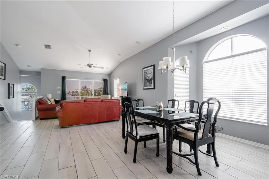 12142 Siesta Dr, Fort Myers Beach, FL 33931-15