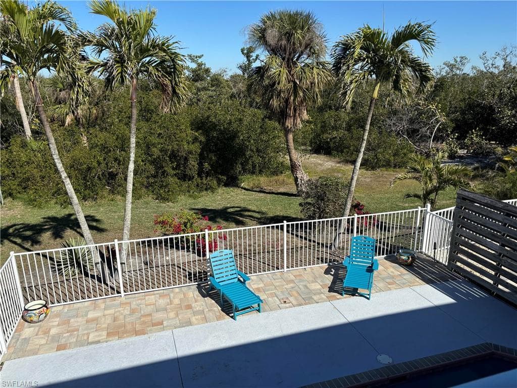 12142 Siesta Dr, Fort Myers Beach, FL 33931-30