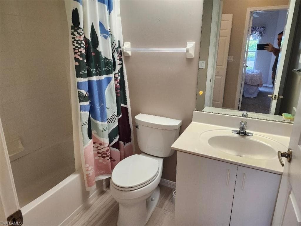 2496 Orchid Bay Dr Y104, Naples, FL 34109-10