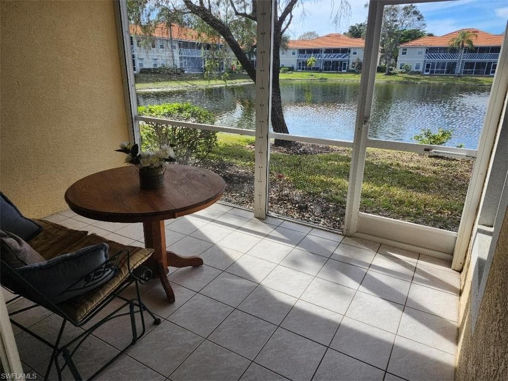 2496 Orchid Bay Dr Y104, Naples, FL 34109-12