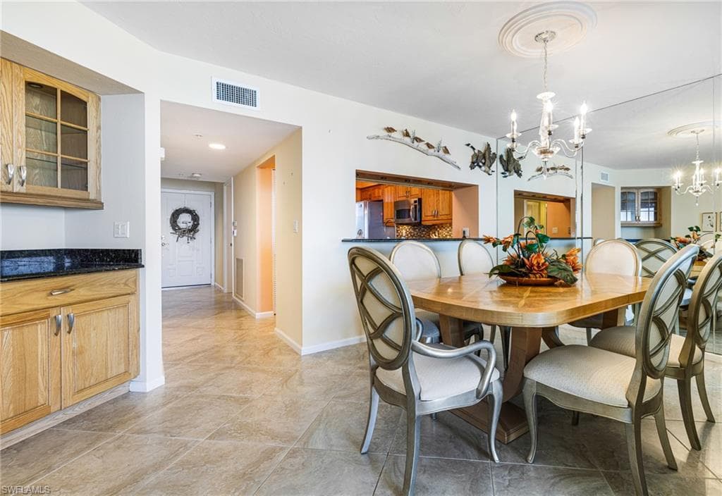 990 Cape Marco Dr 1003, Marco Island, FL 34145-10