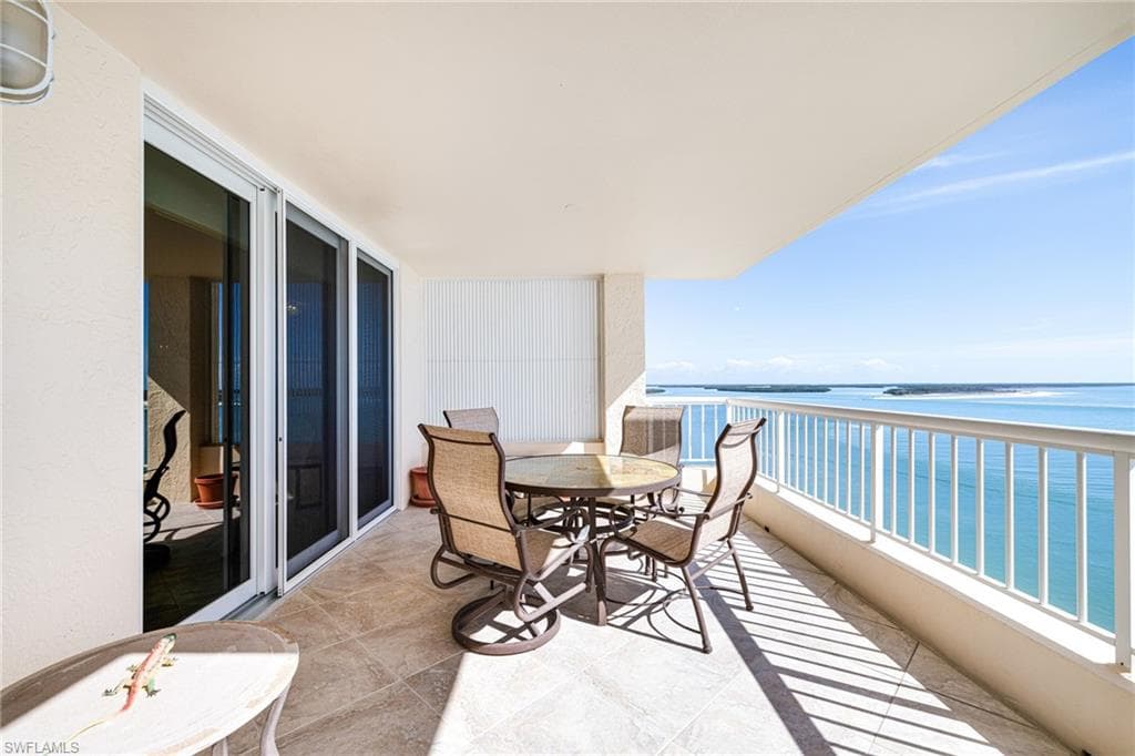 990 Cape Marco Dr 1003, Marco Island, FL 34145-32