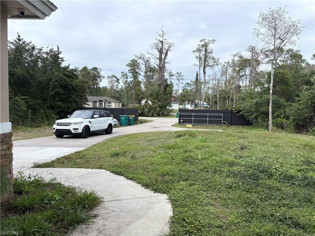 2530 22nd Ave NE, Naples, FL 34120-19