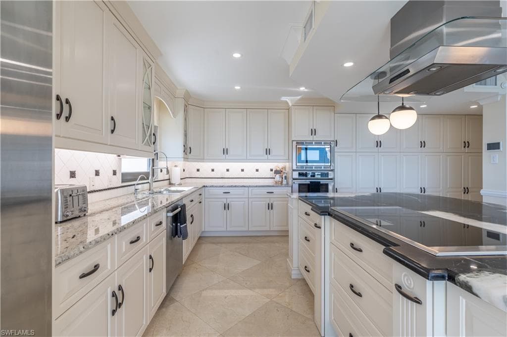 4031 Gulf Shore Blvd N Phie, Naples, FL 34103-13