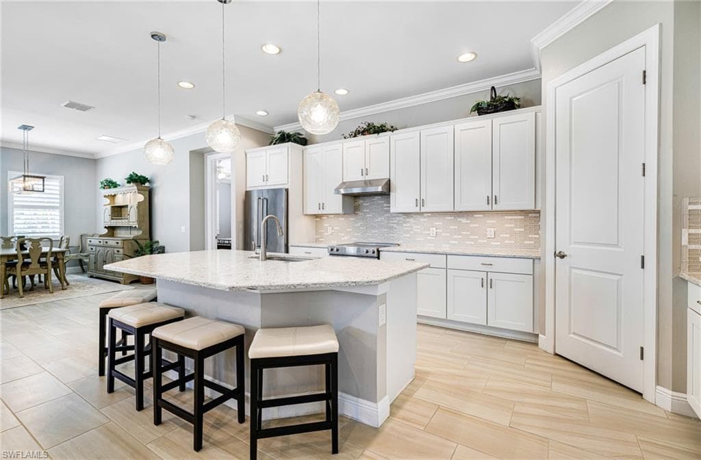 1409 Redona Way, Naples, FL 34113-11