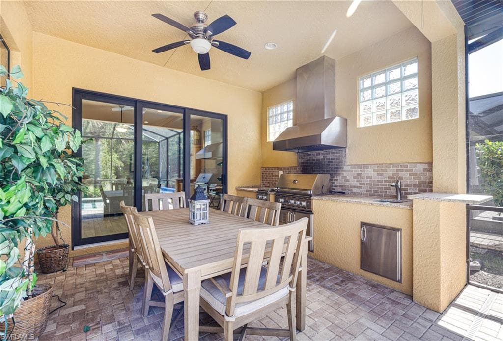 1409 Redona Way, Naples, FL 34113-30