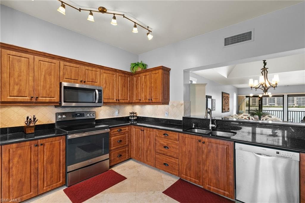502 La Peninsula Blvd 502, Naples, FL 34113-14
