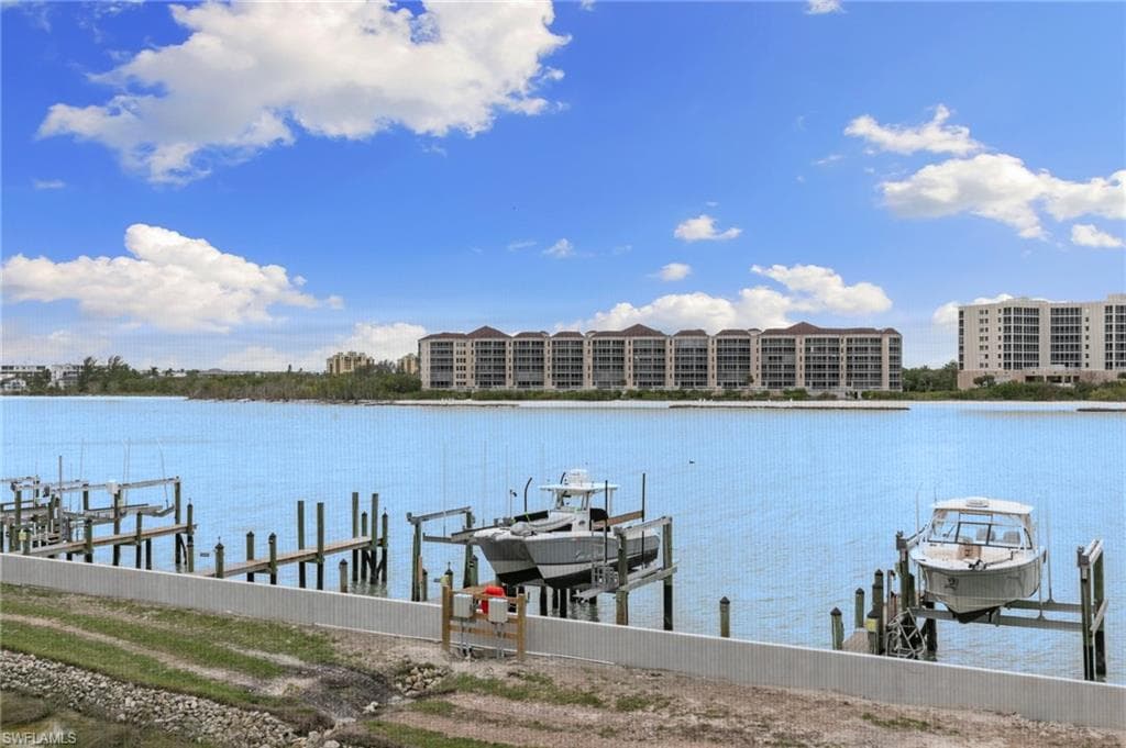 502 La Peninsula Blvd 502, Naples, FL 34113-40