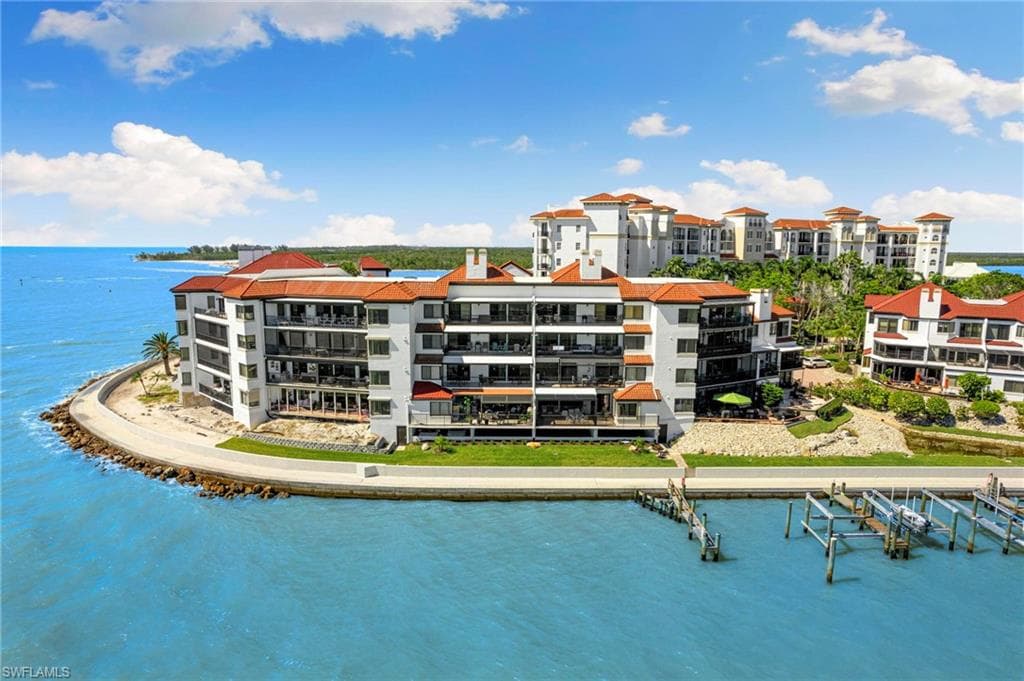 502 La Peninsula Blvd 502, Naples, FL 34113-50