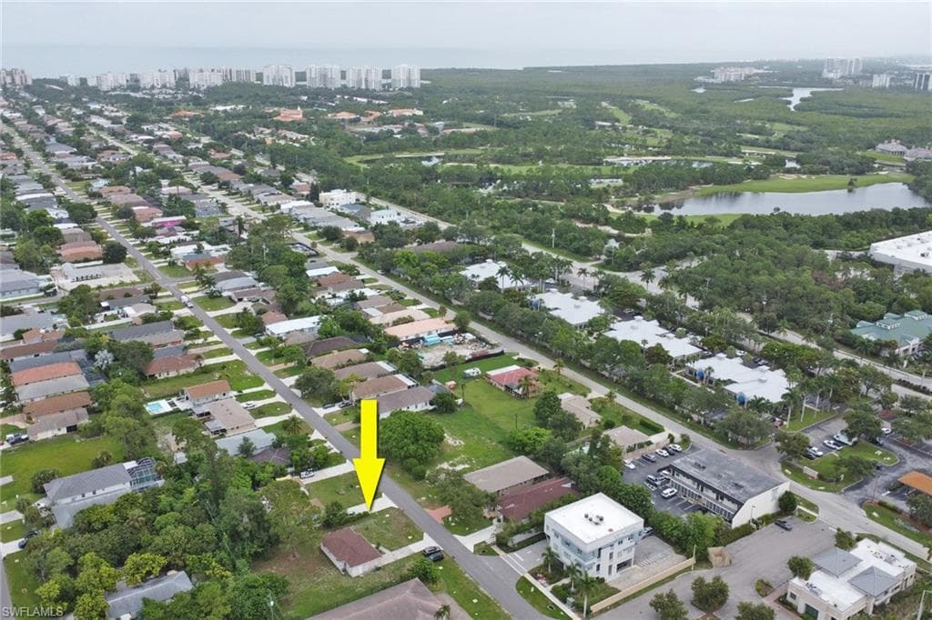 870 109th Ave N, Naples, FL 34108-1