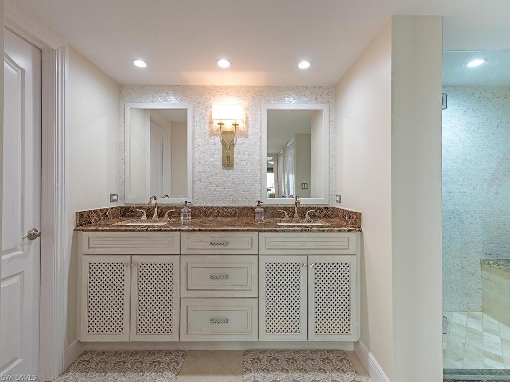4451 Gulf Shore Blvd N 1705, Naples, FL 34103-9
