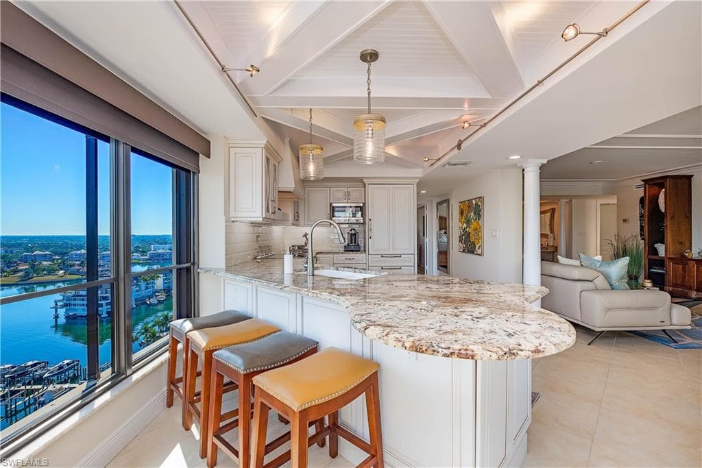 4451 Gulf Shore Blvd N 1705, Naples, FL 34103-5