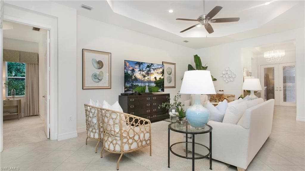 13704 Luna Dr, Naples, FL 34109-4
