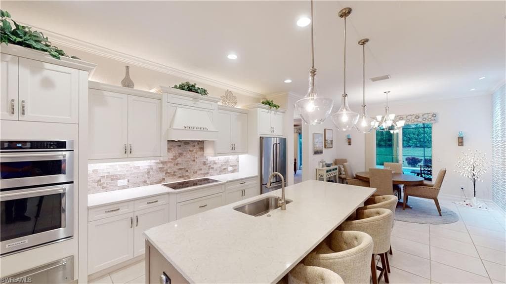 14308 Neptune Ave, Naples, FL 34114-15