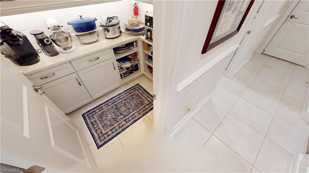 14308 Neptune Ave, Naples, FL 34114-40