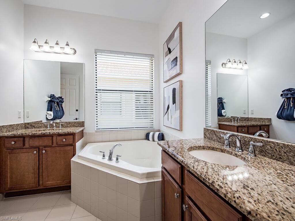 3487 Pacific Dr, Naples, FL 34119-10