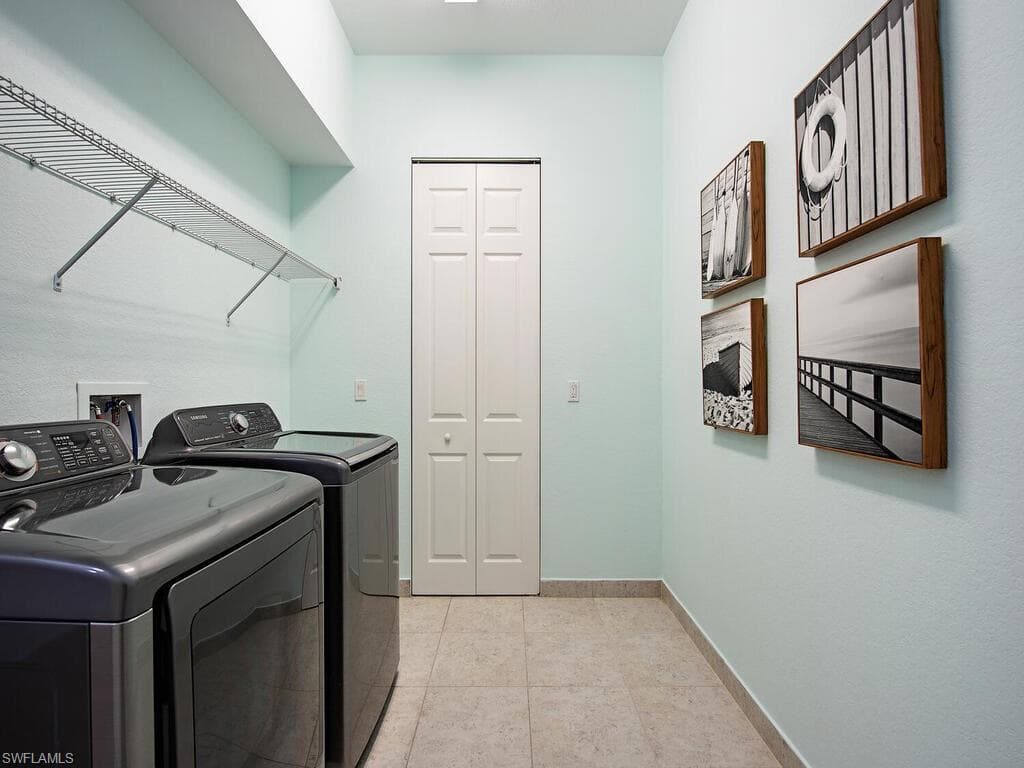 3487 Pacific Dr, Naples, FL 34119-15