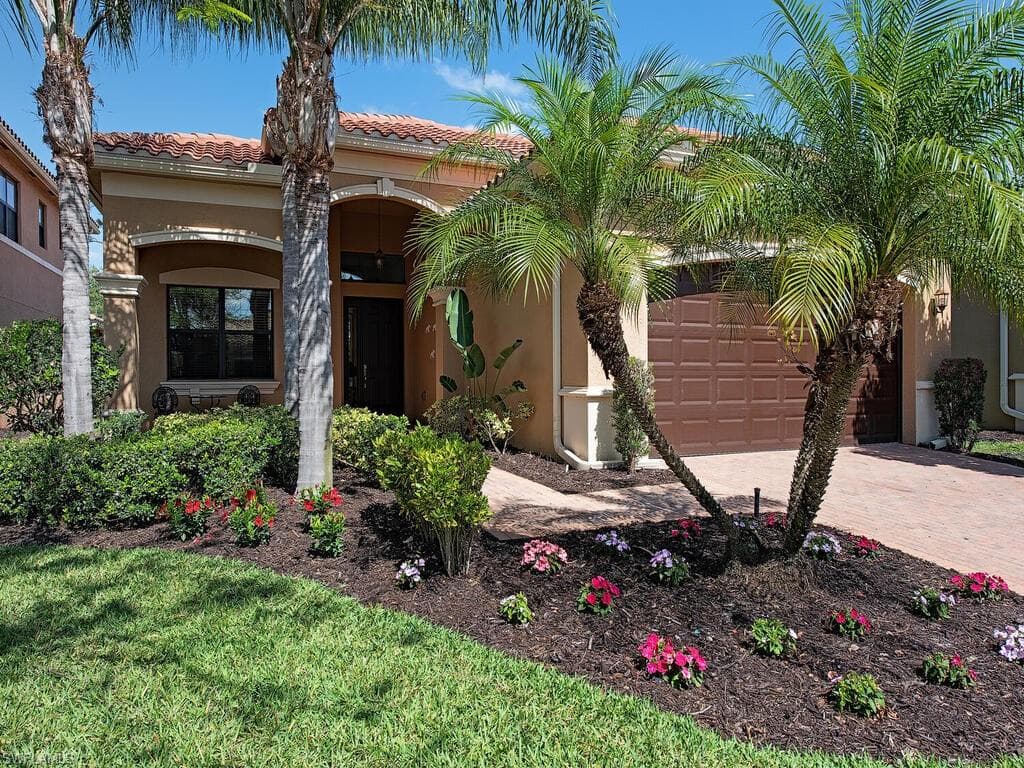 3487 Pacific Dr, Naples, FL 34119-20