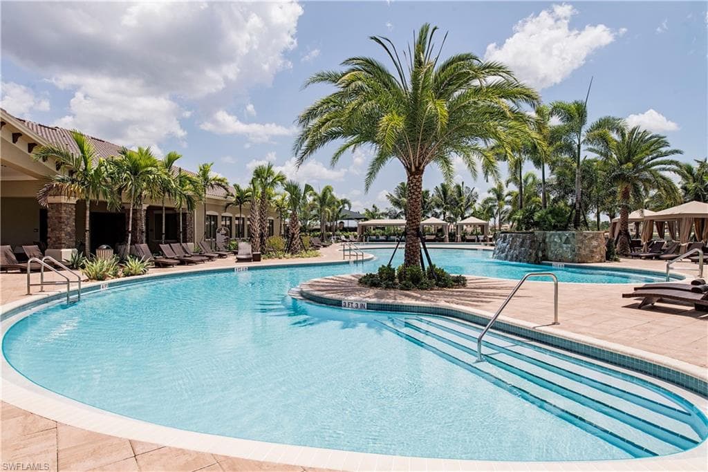 3487 Pacific Dr, Naples, FL 34119-30