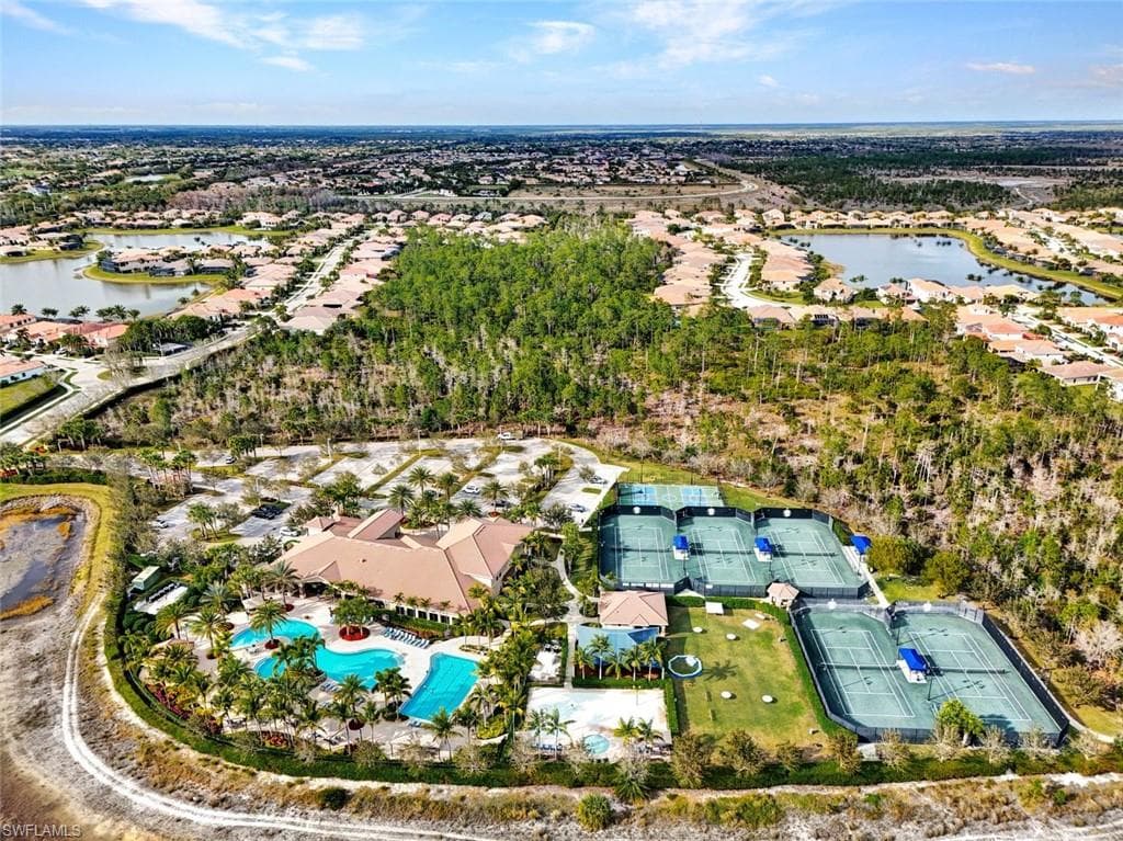 3487 Pacific Dr, Naples, FL 34119-36