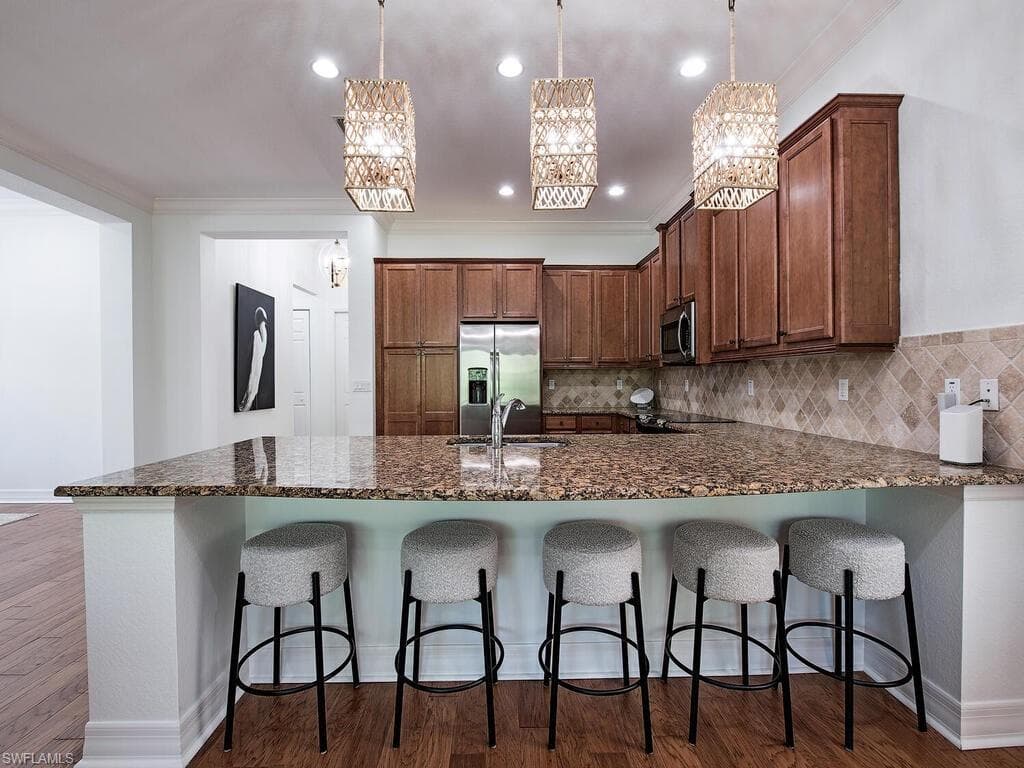 3487 Pacific Dr, Naples, FL 34119-5