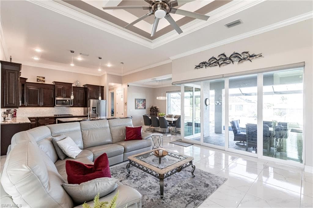 1813 21st Ter, Cape Coral, FL 33990-9