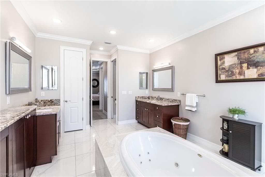 1813 21st Ter, Cape Coral, FL 33990-22
