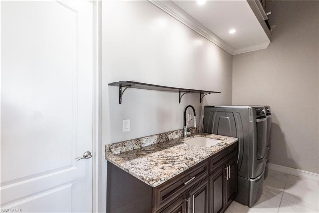 1813 21st Ter, Cape Coral, FL 33990-30