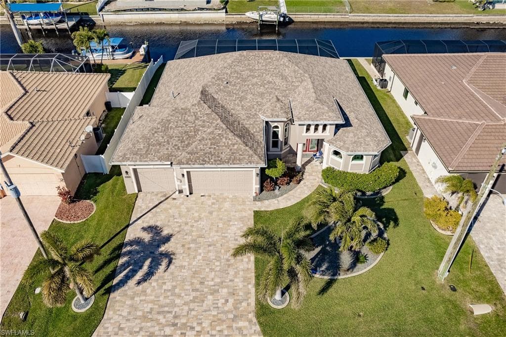 1813 21st Ter, Cape Coral, FL 33990-3