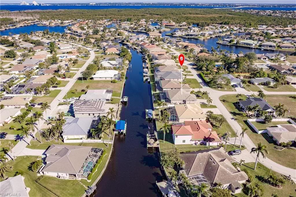 1813 21st Ter, Cape Coral, FL 33990-50