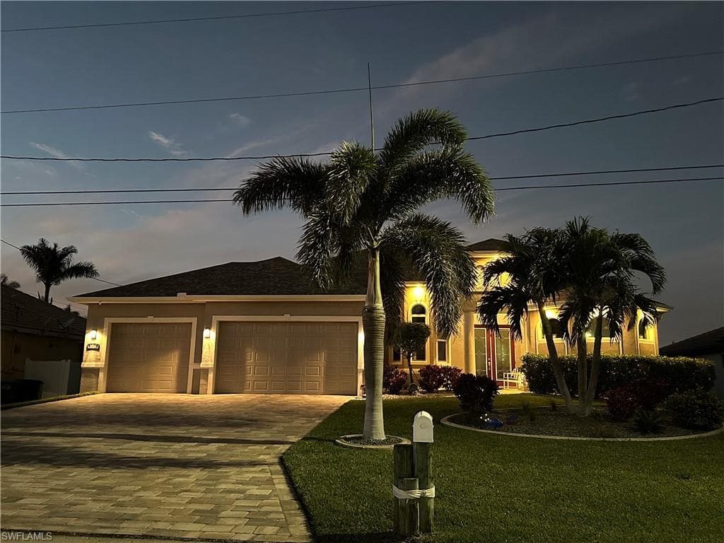 1813 21st Ter, Cape Coral, FL 33990-6