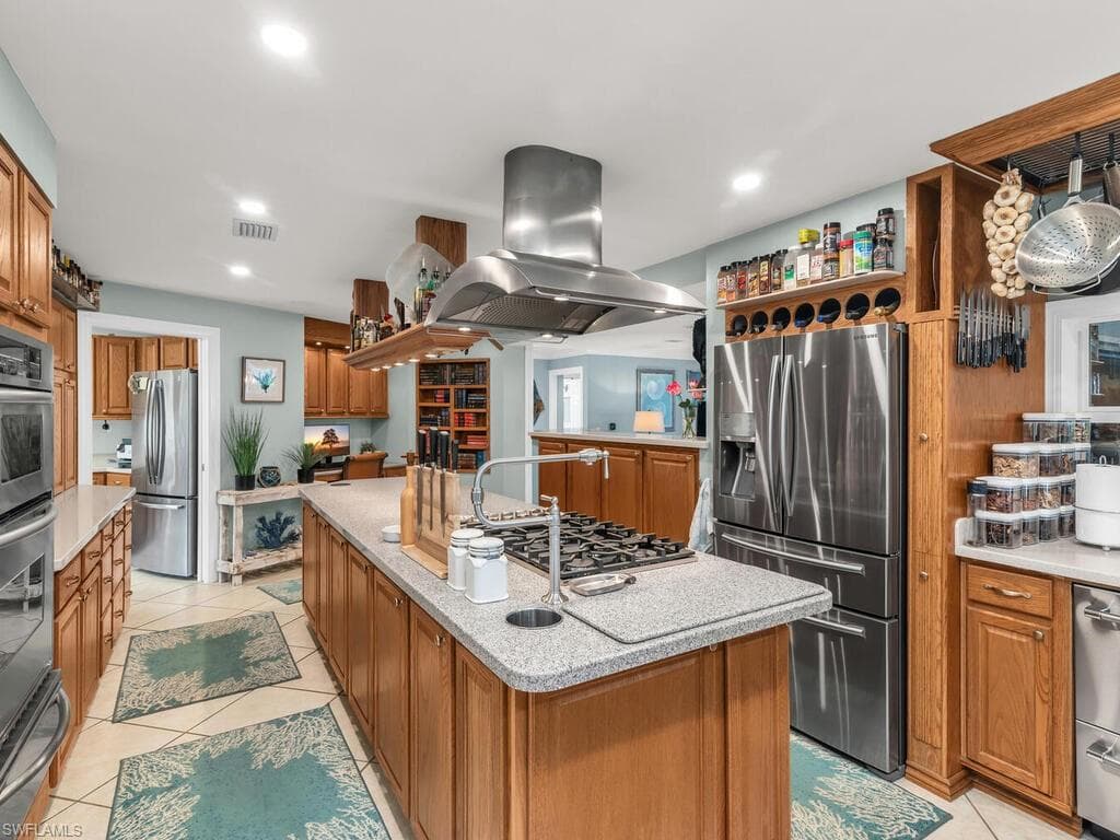 298 Shadowridge Ct, Marco Island, FL 34145-11