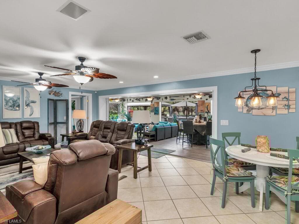 298 Shadowridge Ct, Marco Island, FL 34145-5