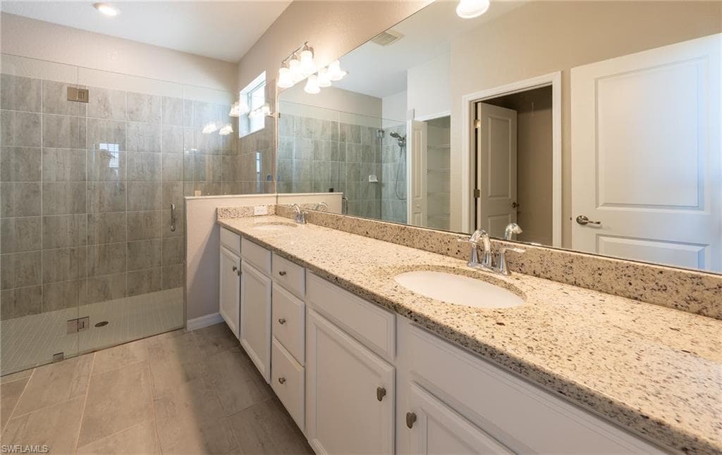 2110 Hamlin St, Naples, FL 34120-11