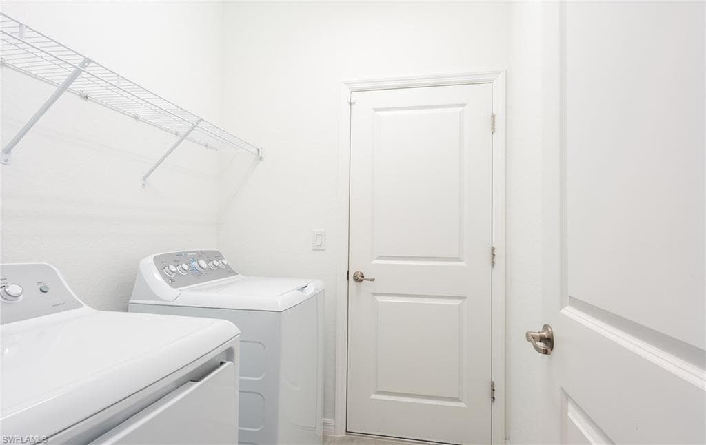 2110 Hamlin St, Naples, FL 34120-12