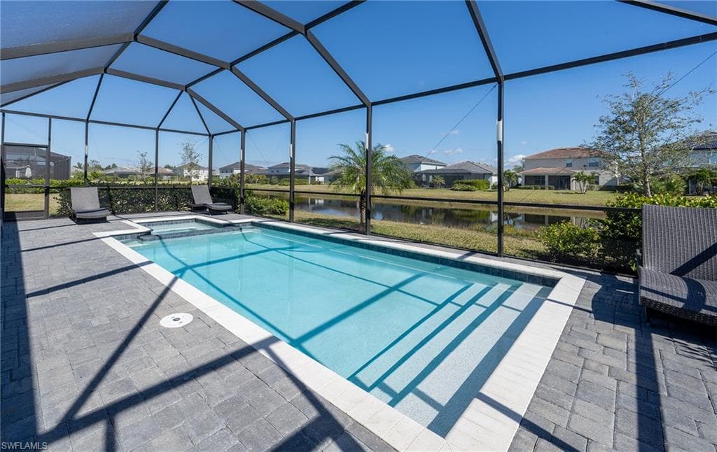 2110 Hamlin St, Naples, FL 34120-19