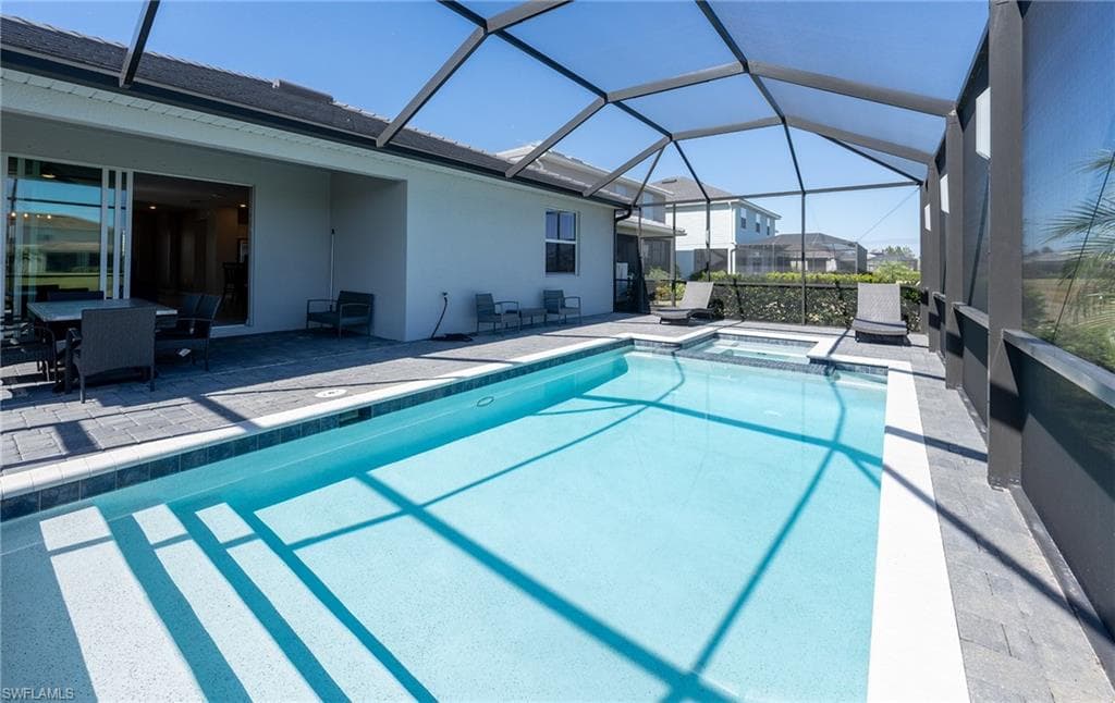 2110 Hamlin St, Naples, FL 34120-20